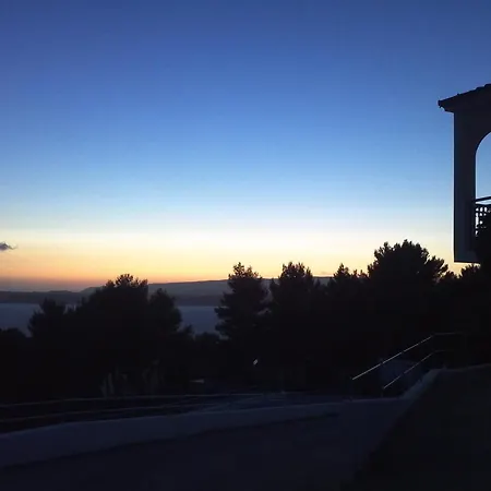 Liberatos Village شقة فندقية