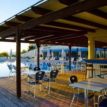 Appart hôtel Liberatos Village 3*