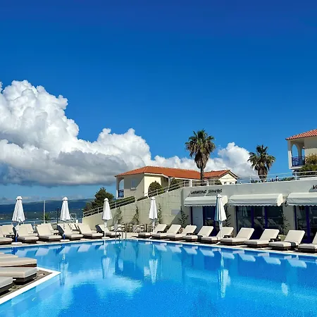 Ξενοδοχείο με διαμερίσματα Liberatos Village