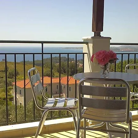 Apart Otel Liberatos Village 3*