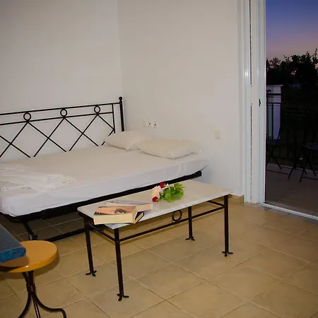 Liberatos Village 3* أرغوستولي