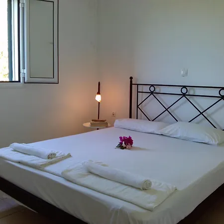 شقة فندقية Liberatos Village