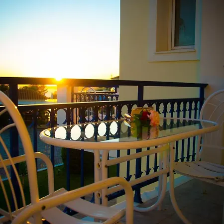 شقة فندقية Liberatos Village 3*