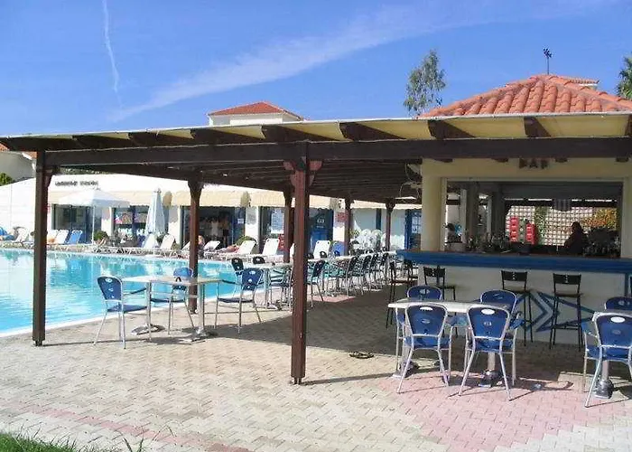 Liberatos Village Aparthotel 3*