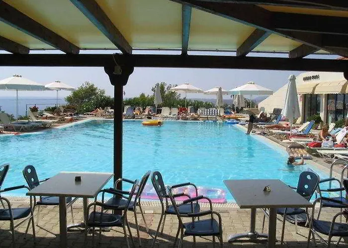 Liberatos Village 3*